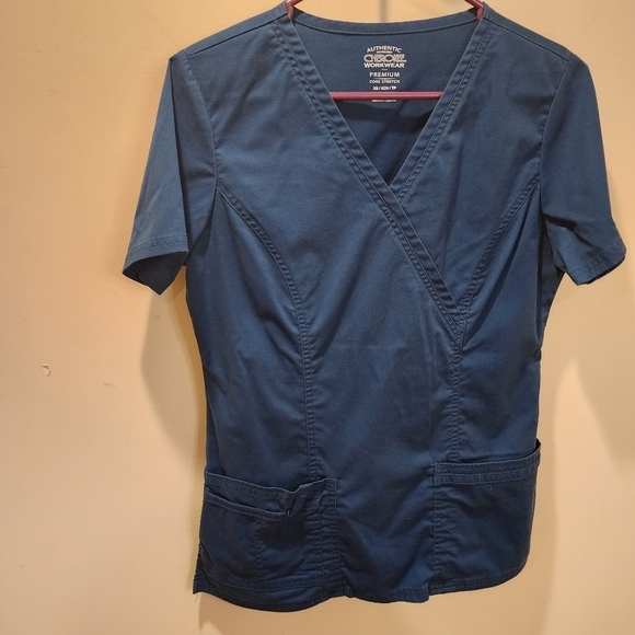 CHEROKEE Women's green scrub top size XS - Picture 6 of 10
